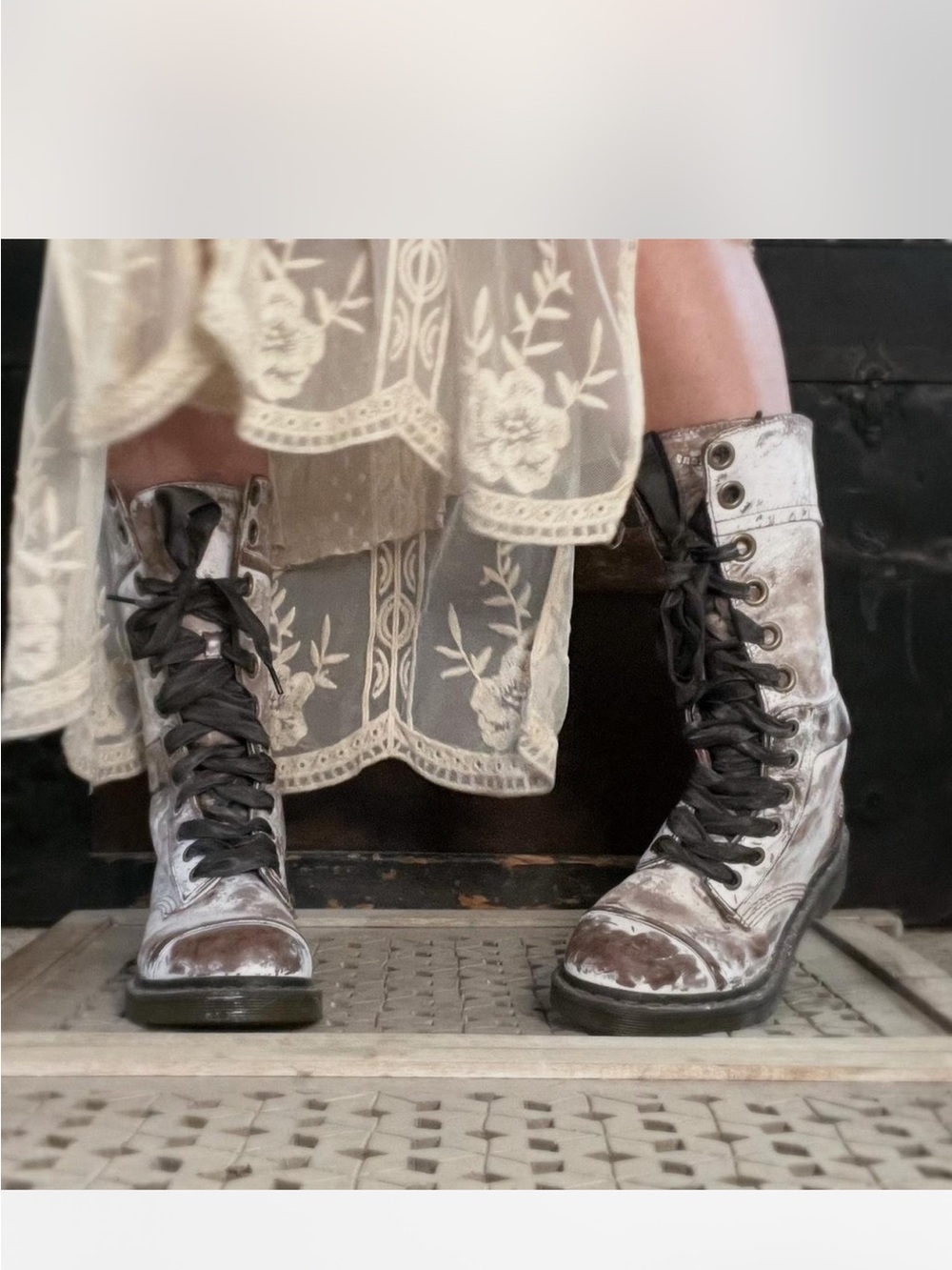 NWT DR MARTENS TRIUMPH 1914 BROWN MASSAI VICTORIAN FLORAL FOLD OVER COMBAT BOOTS - Picture 9 of 15